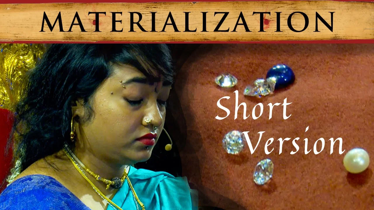 Demonstration of Superpower by Disciple of Nithyananda:Materialization of Diamonds and Pearls(short)